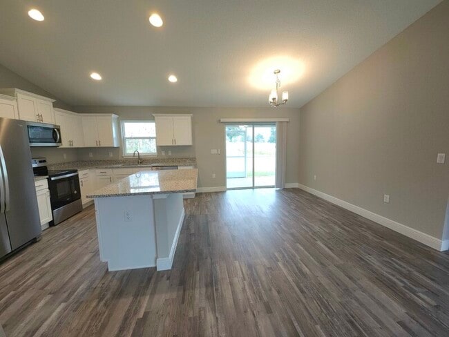 Photo - 13 Pine Radial Dr