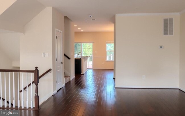 Photo - 726 Millhouse Dr