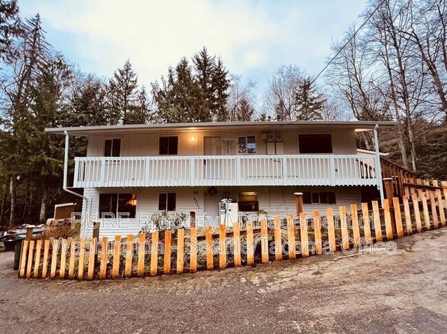 Building Photo - 6313 151st St NW