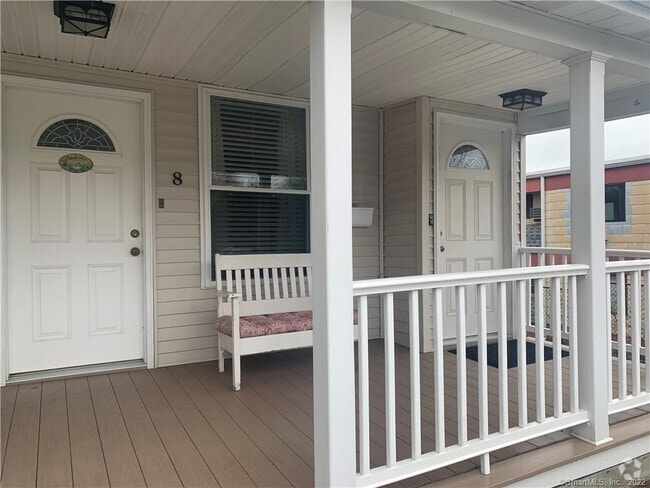 Building Photo - 8 Glenwood Ave Unit 2 Fl Rental