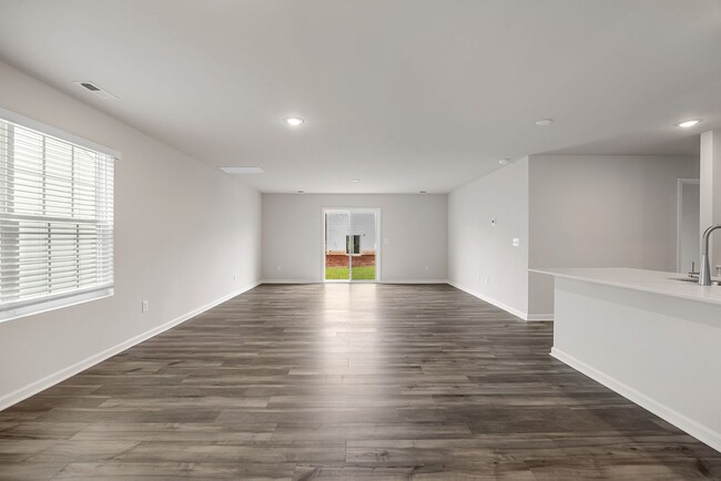 Photo - New constructed 5 bed 3 Bath Inman SC