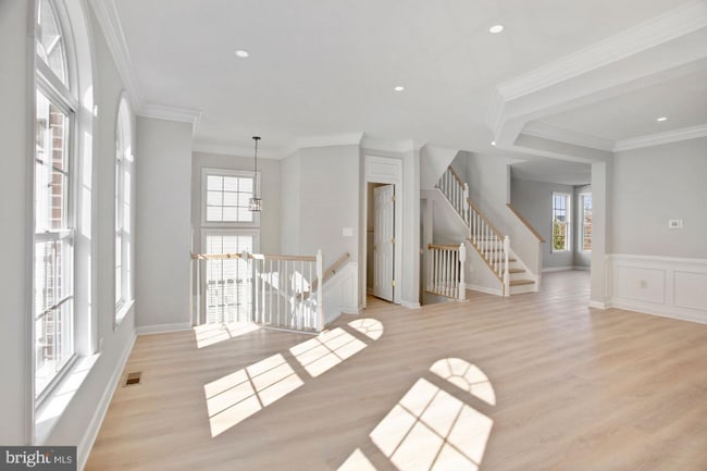 43064 Shadow Terrace