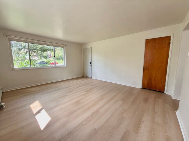 230 S Wayne Ave Unit 2
