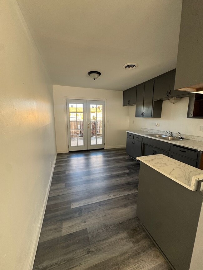 Building Photo - 345 E Wilson Ave Unit B Rental