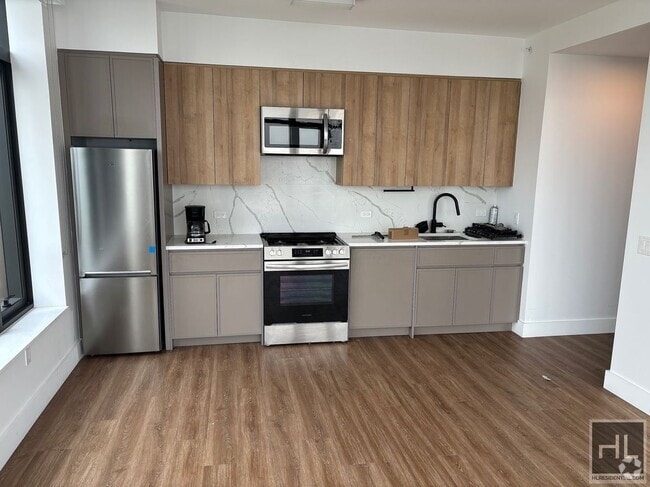 Building Photo - Cropsey Ave Rental