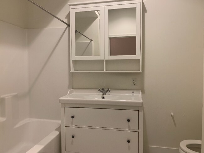 Photo - 1415 Kemper St