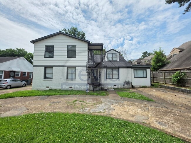 Building Photo - 3523 Barwood Cir Unit 3523