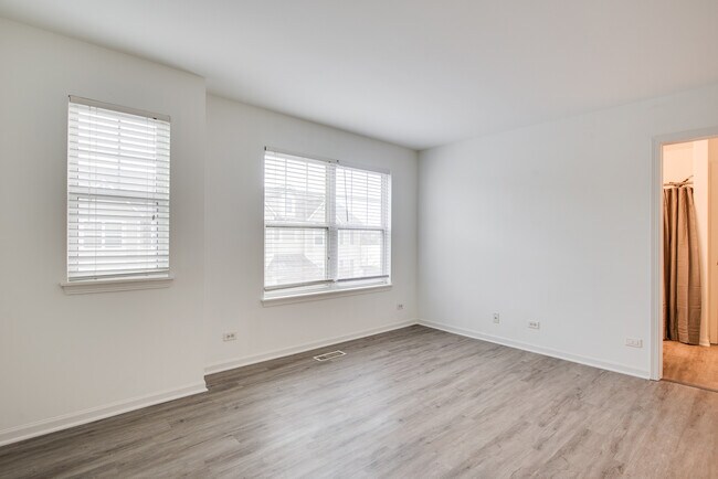 Photo - 401 N Commerce St