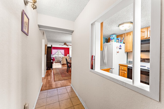 Photo - 4746 Azalea Dr Unit 105C