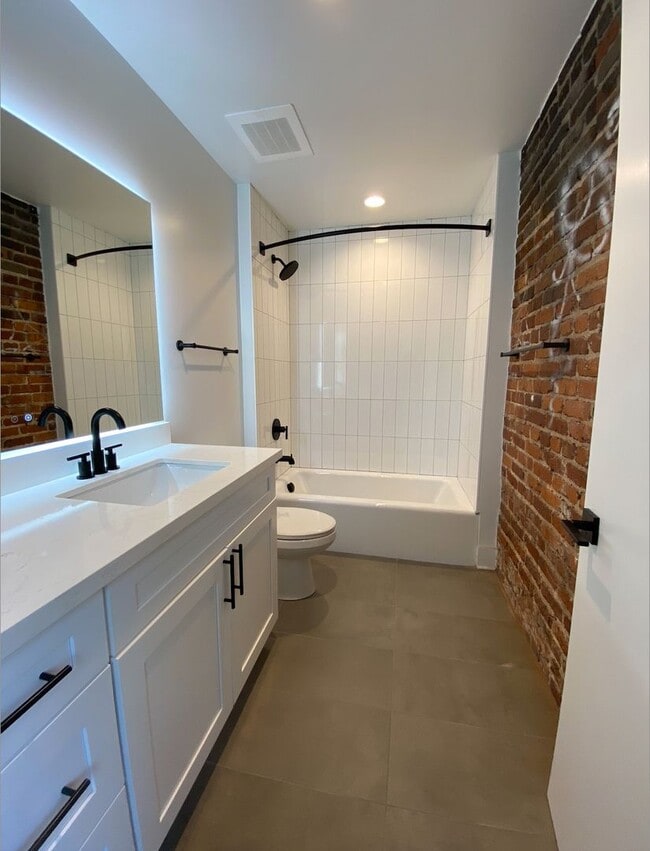 Photo - Lofts At Abrams Fixtures