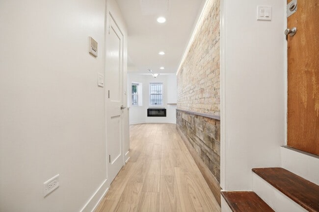 Photo - 3806 W Washington Blvd Unidad DG