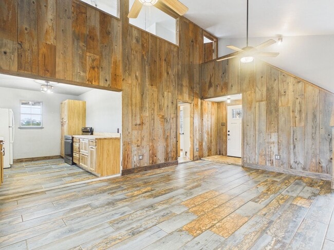 Photo - Country Living