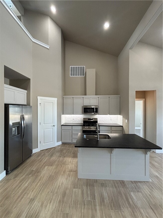 Photo - 480 Azurite Rd