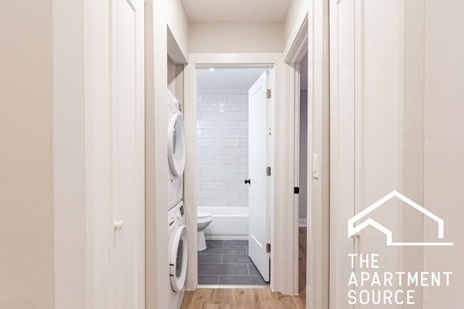 Photo - 540 W Aldine Ave