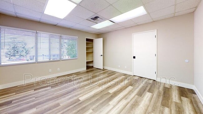 Photo - 1300 West St