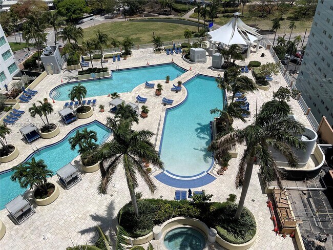 Photo - 253 NE 2nd St Unit 1707