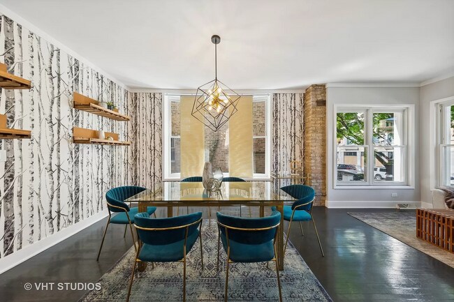 Dining Room - 7619 N Bosworth Ave Unit 1