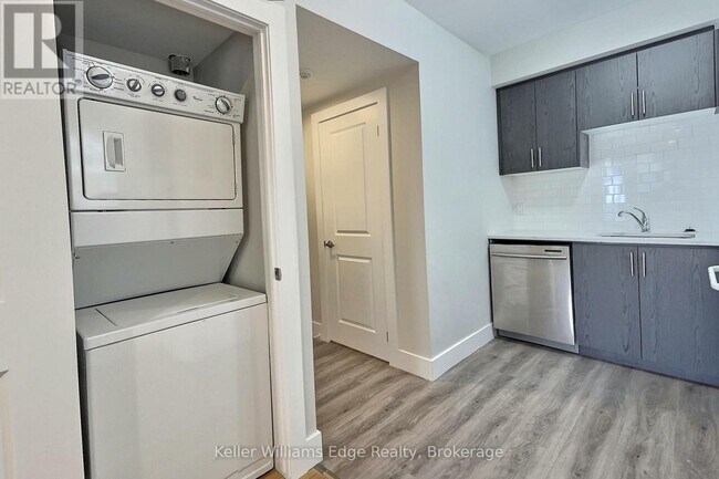Photo - 8 Tisdale St S Unit 10