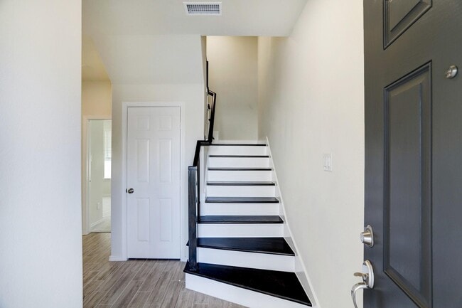 Photo - 3144 Founders Rock Dr