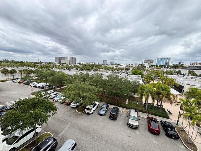 Photo - 2775 NE 187th St Unit 403