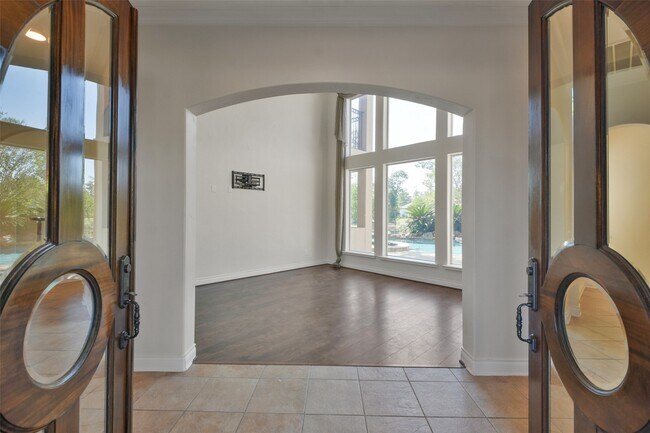 Photo - 8114 Hideaway Lake Cir