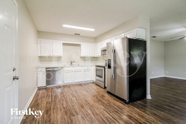 Photo - 7742 Club Duclay Dr