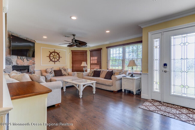Photo - 1603 Lake Ave