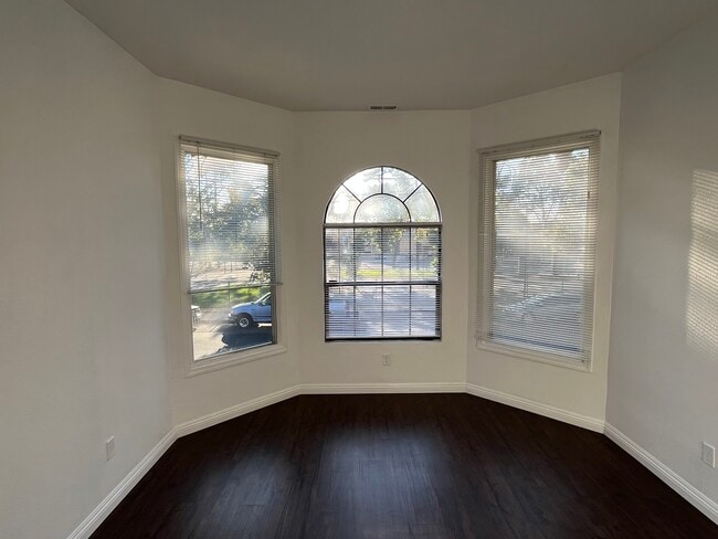 Sala de estar - 3136 Union St Unidad 3136