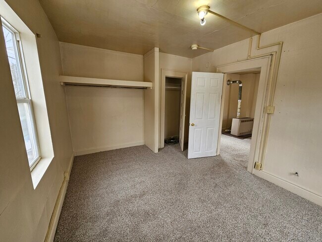 Photo - 628 Brandon St