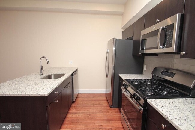 Building Photo - 1218 S 8th St Unit 2