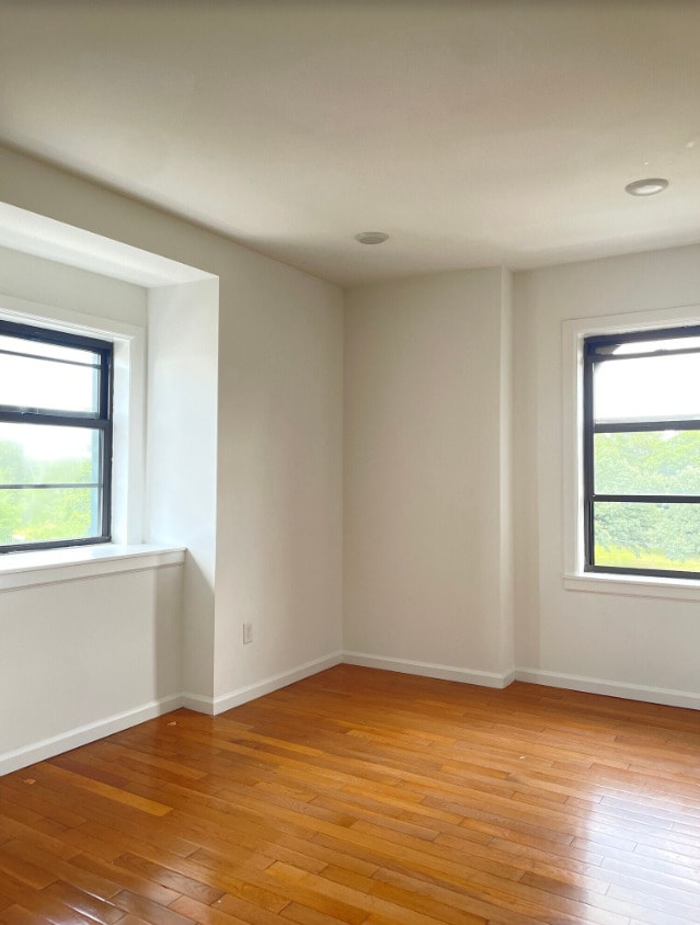 Photo - 4124-28 Parkside Ave