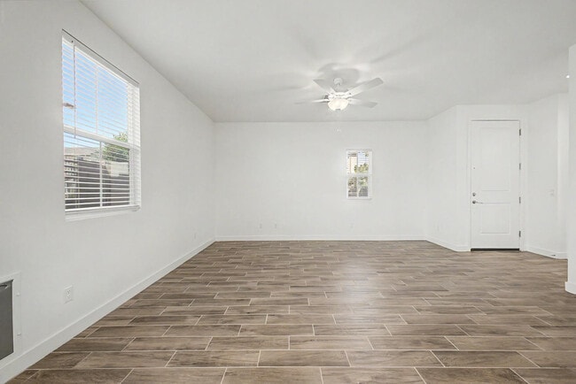 Photo - 5512 S Dillon Cir