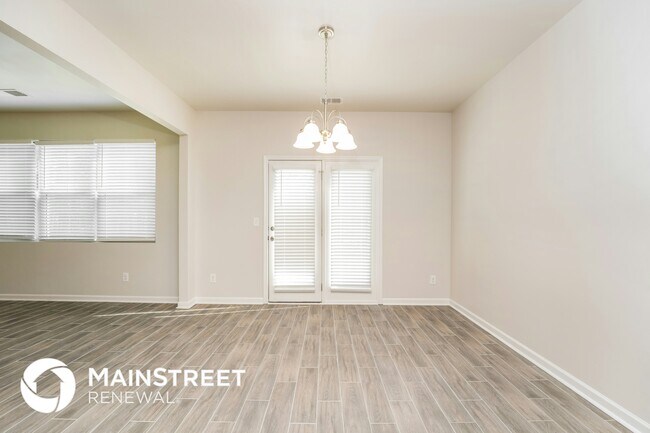 Photo - 3811 River Rock Rd