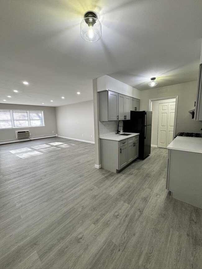 Sherwood Square Apartments Stratford, CT