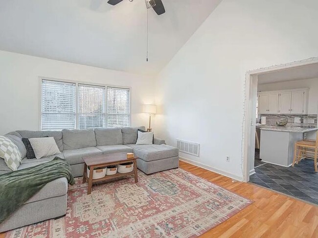 Photo - 241 Saddlebrooke Rd