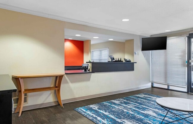 Furnished Studio-Corpus Christi - Staples