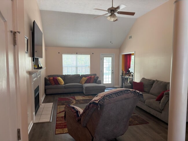 Photo - 2060 Lavender Ln