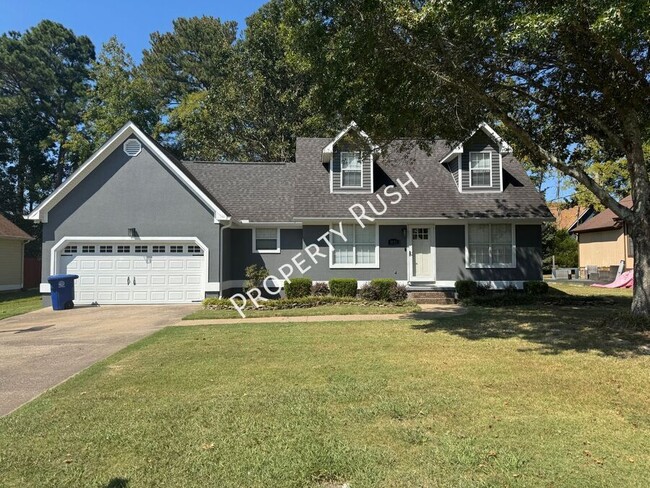 Building Photo - 1915 Howell Mill Dr Rental