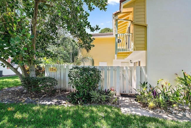 Photo - 154 Seabreeze Cir