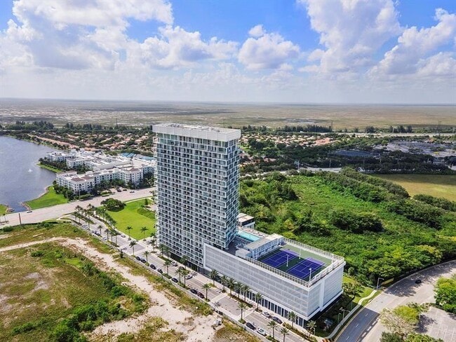 Building Photo - 2000 Metropica Wy Unit 2501 Rental
