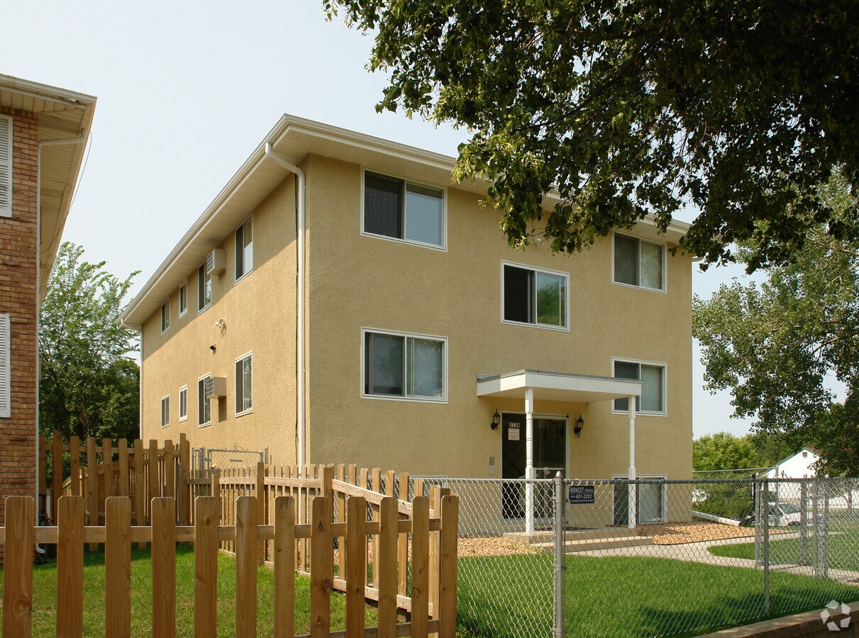 Photo - 5738 33rd Ave S