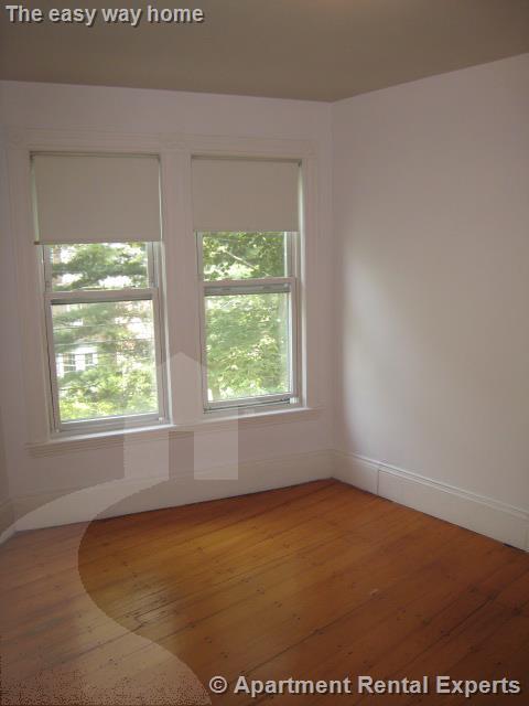 Photo - 246 Beacon St Unidad #3L