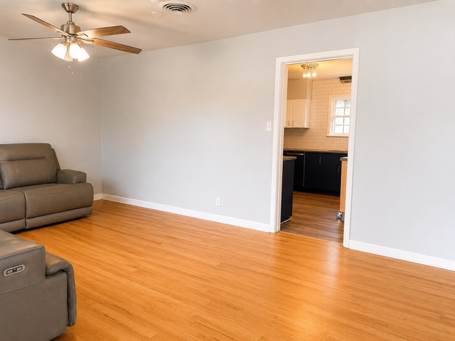 Photo - Charming Central Lubbock Home 3/2 with Gorgeous Updates Throughout!