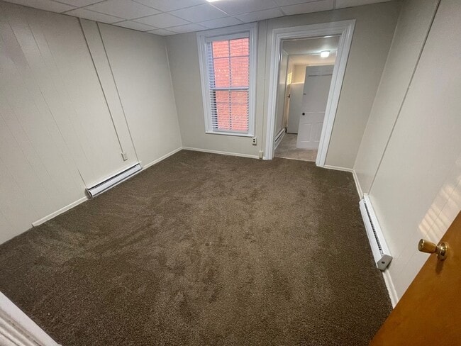 Photo - 28 N Earl St Unidad 2