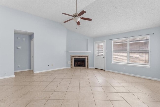 Photo - 606 David Curry Dr