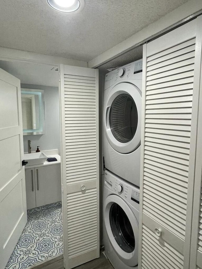 Photo - 7776 Trent Dr