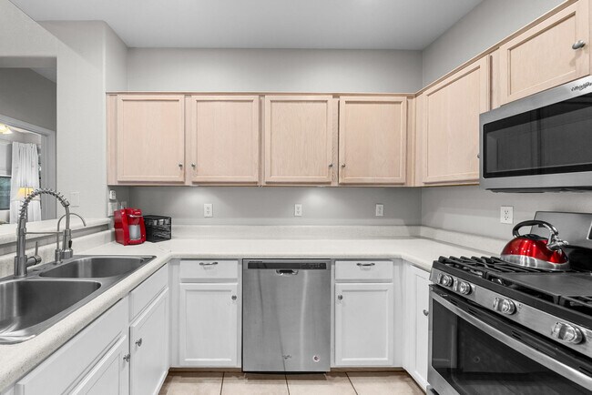 3422 E University Dr Unit SI ID1545967P