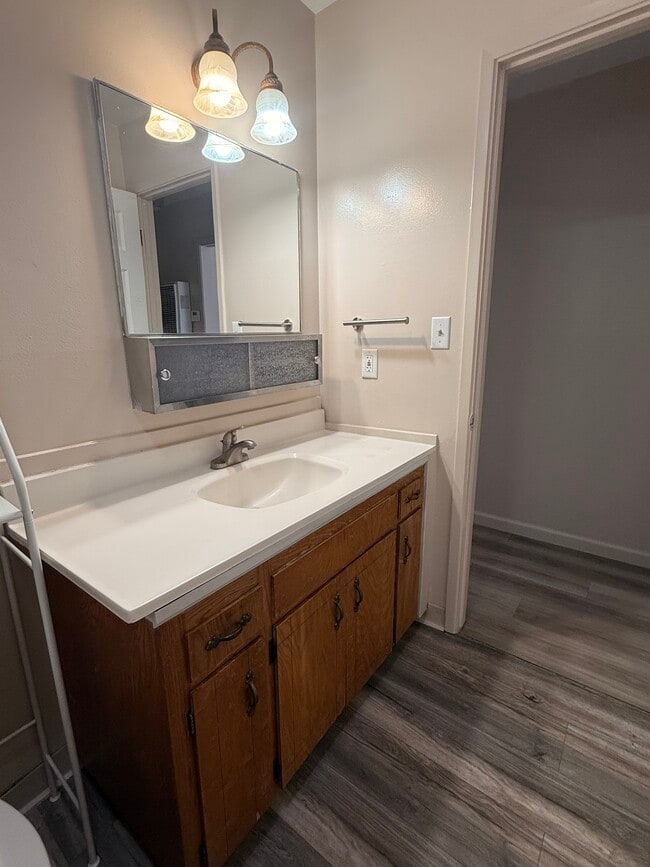 Photo - 1332 Thompson Ave