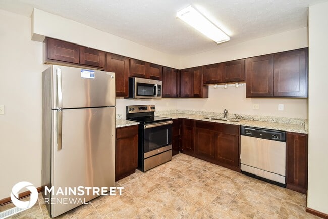 Photo - 2800 Summerfield Dr