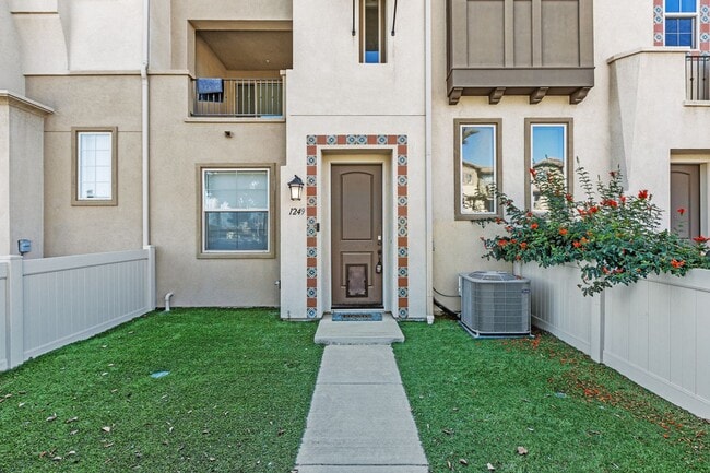 Photo - 4 bedroom - Pacific Ridge in Oceanside